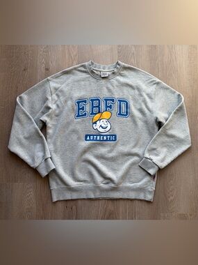 🧢 Ebbets Field Flannels Vintage Grey Crewneck Sweatshirt — Americana Graphic —